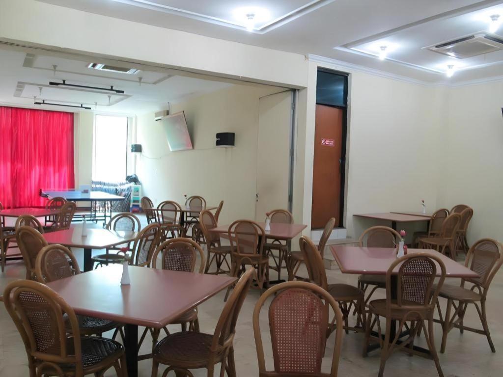 Hotel Lautze Indah Джакарта Экстерьер фото