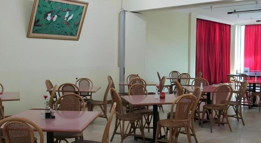 Hotel Lautze Indah Джакарта Экстерьер фото