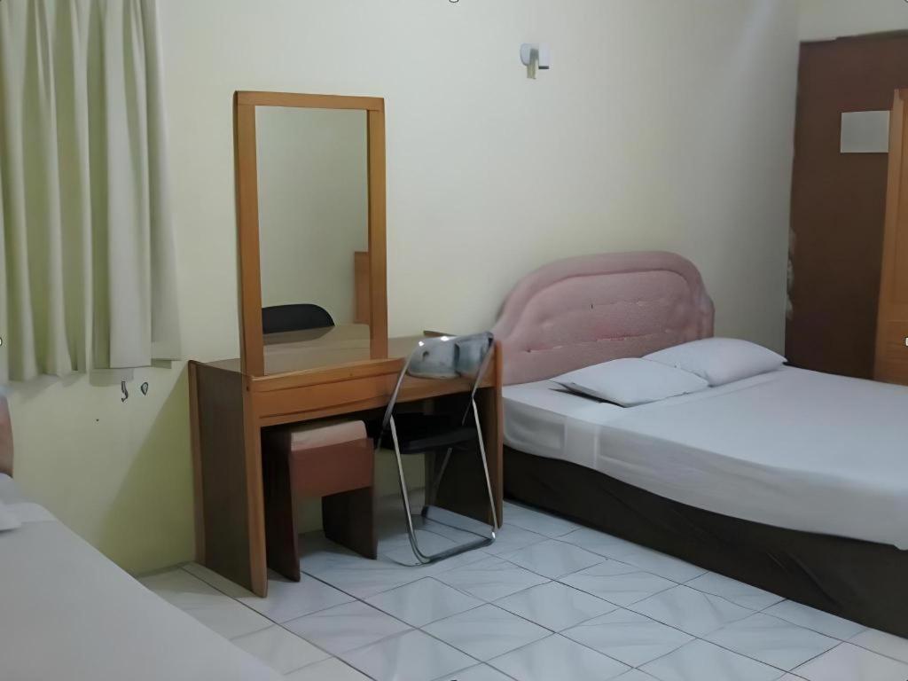 Hotel Lautze Indah Джакарта Экстерьер фото